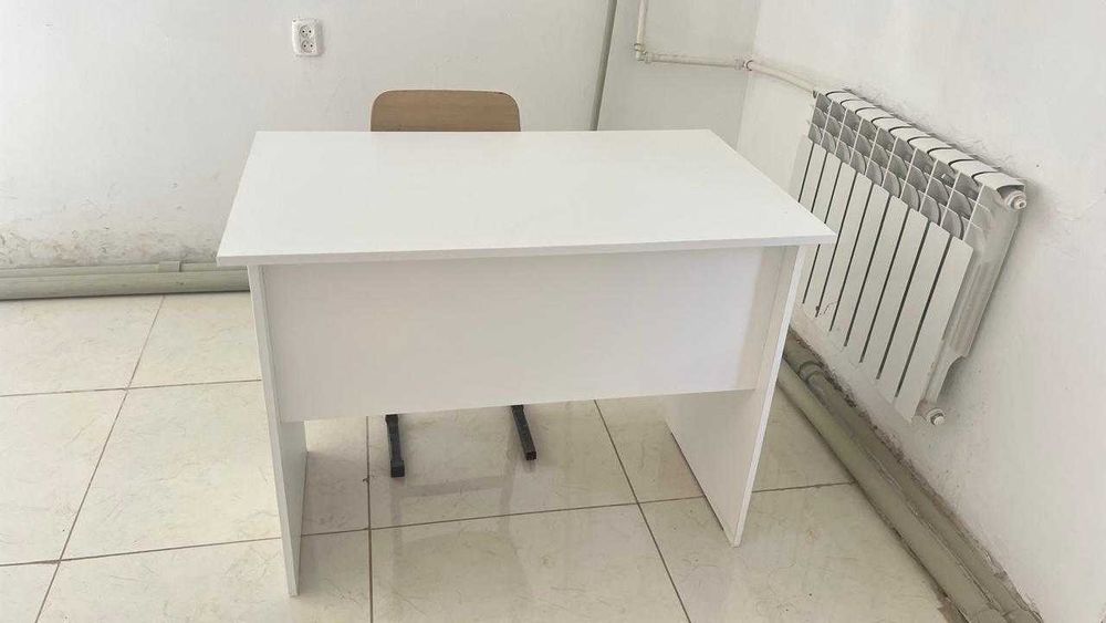 Парта  сатылады новый 3 штук сатылады 9000 келісеміз