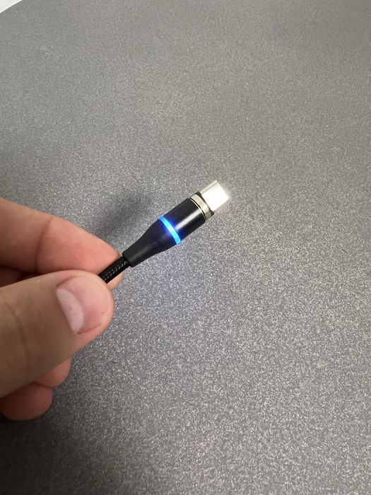 Cablu incarcator magnetic