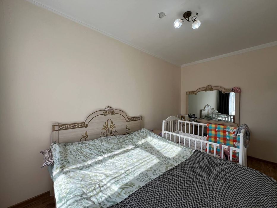 Продается 3-х комнатная квартира Дархан Тельмана Мирзоулугбек