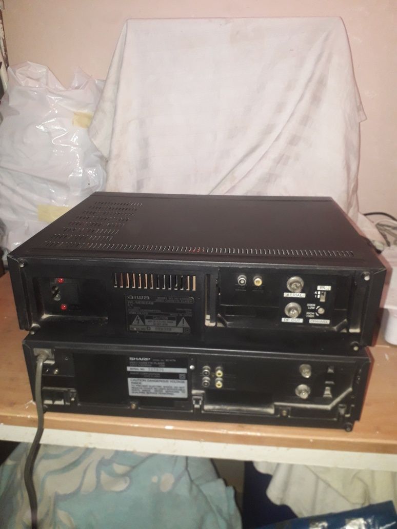 Video aiwa si sharp