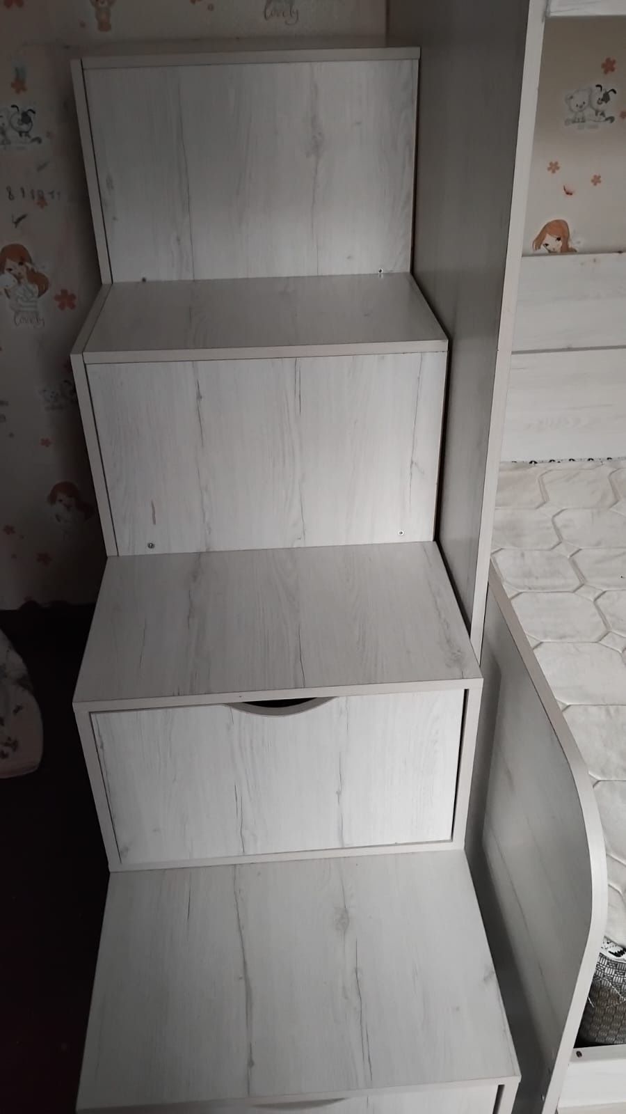 Продам двух ярусную кровать