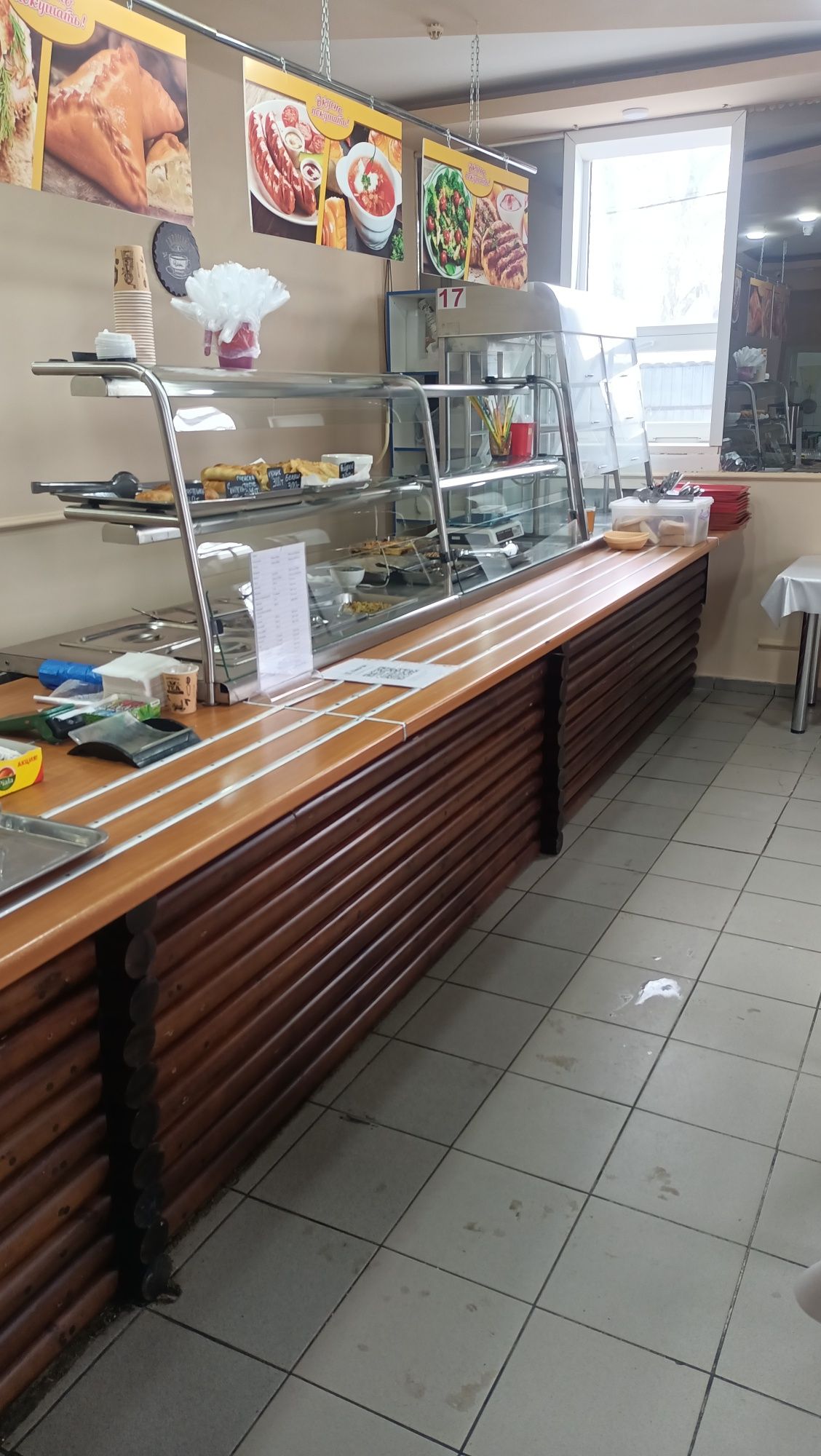 Продам  рабочую столовую