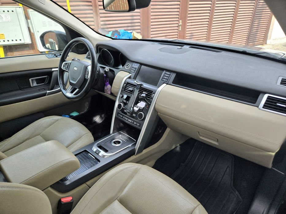 Land Rover Discovery Sport 7 locuri  - Range Rover
