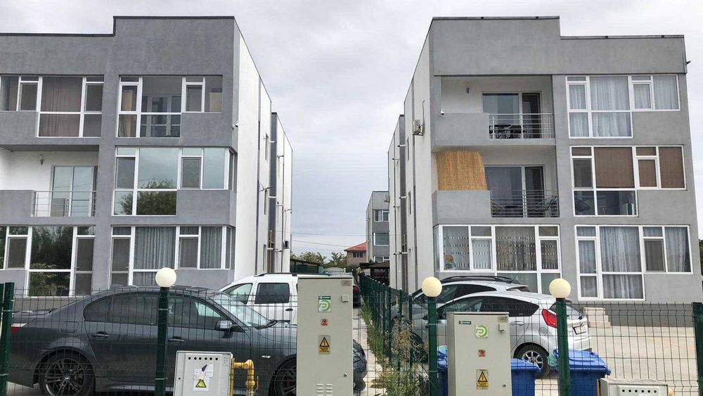 Apartament 3 camere de vanzare