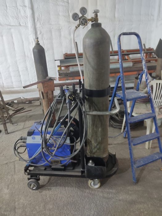 Сварочный аппарат,кемпинг Аврора.