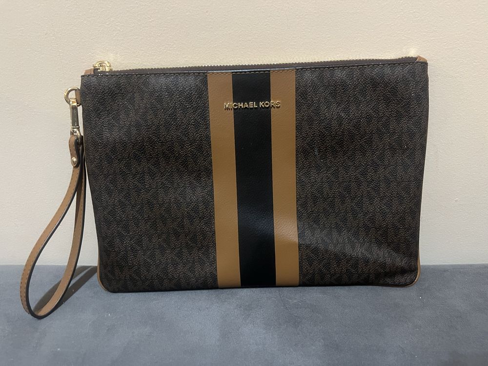 Michael Kors чанта
