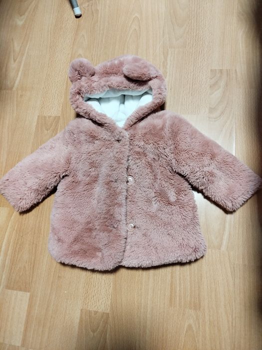 Бебешко палтенце и яке  6-9 месеца
