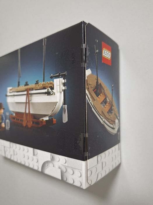 LEGO Icons 40729 Shackleton's Lifeboat