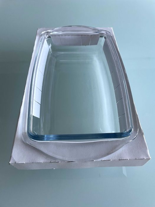 Vand vas termorezistent cu capac Borcam, dreptunghiular, 1.5 litri,nou