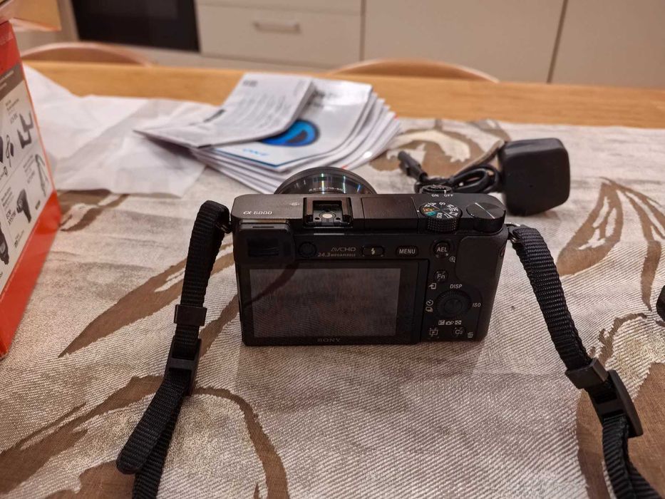 Фотоапарат Sony A6000