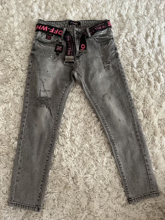 Blugi dama noi cu eticheta