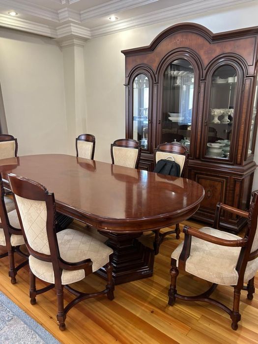 Срочно продам мебель в гостинную комнату