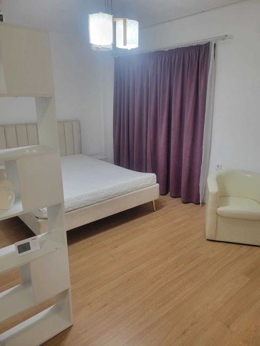 Inchiriez apartament 1 camera zona centrala etaj 1