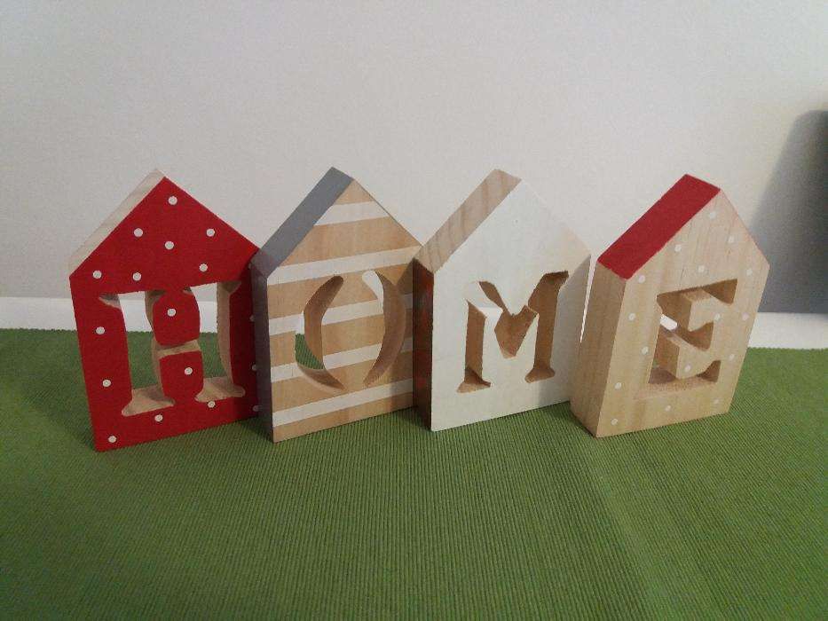 Litere din lemn - HOME - produs nou