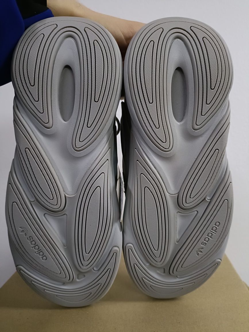 Adidas Ozelia номер 41 1/3 код 57A