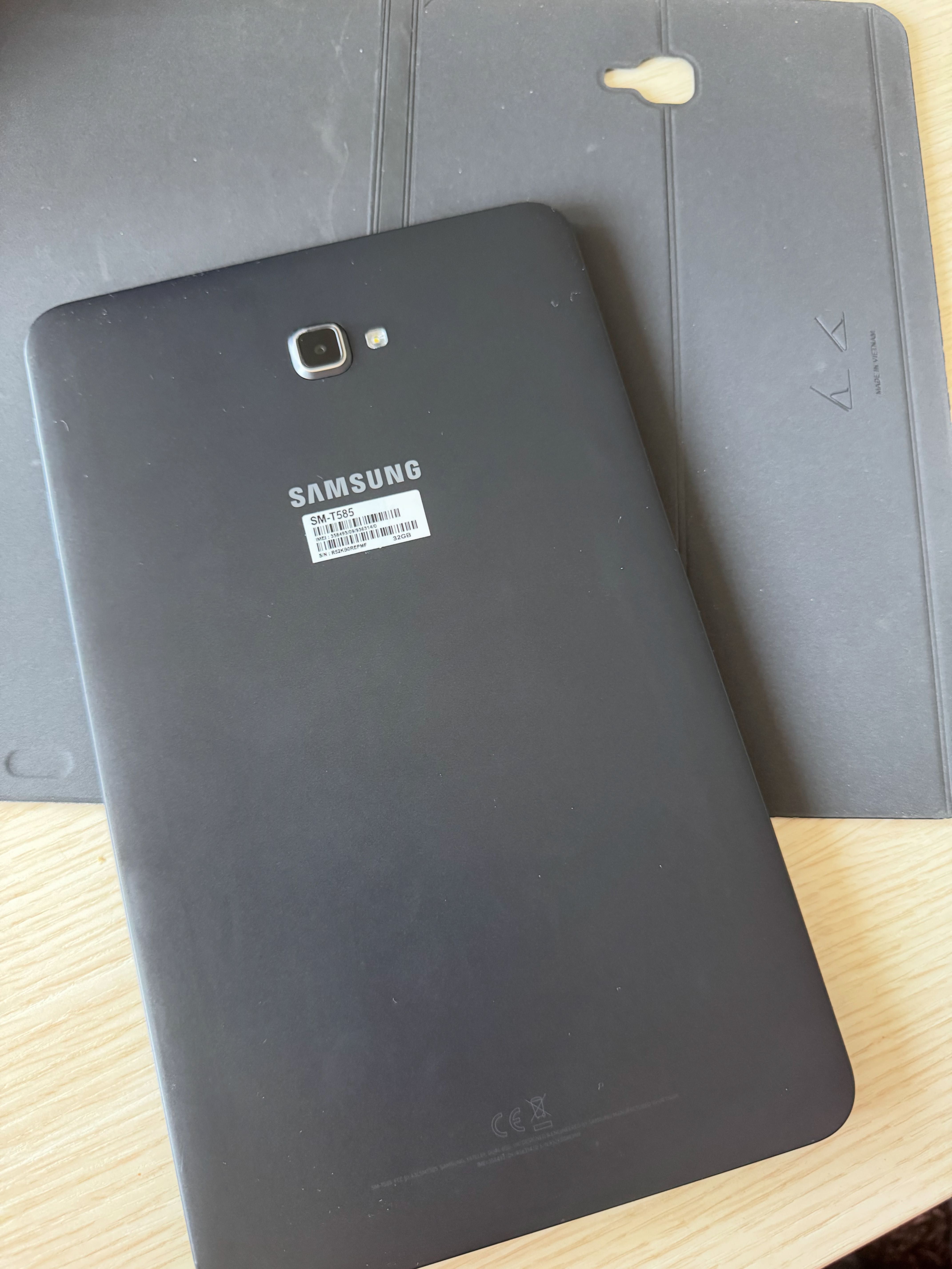 Таблет SAMSUNG Tab A 10.1 много запазен