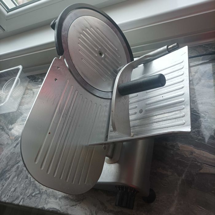 Професионална електрическа резачка – слайсър