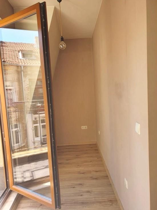 Дава се под наем Двустаен апартамент в София, Център - 48 кв.м за 425 € - Снимка #1
