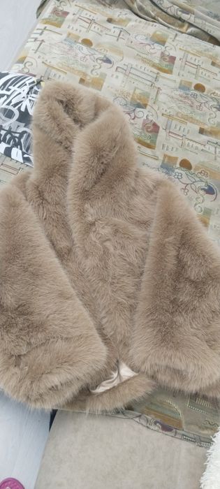 Продается эко шуба новая
