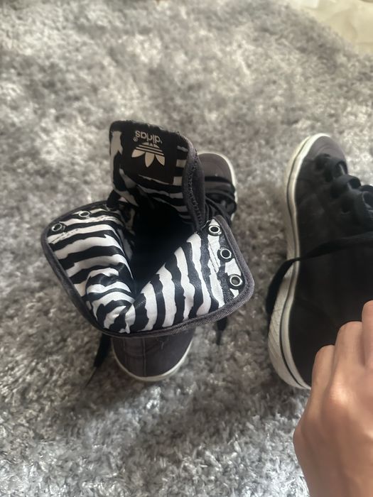 Дамски кецове Adidas