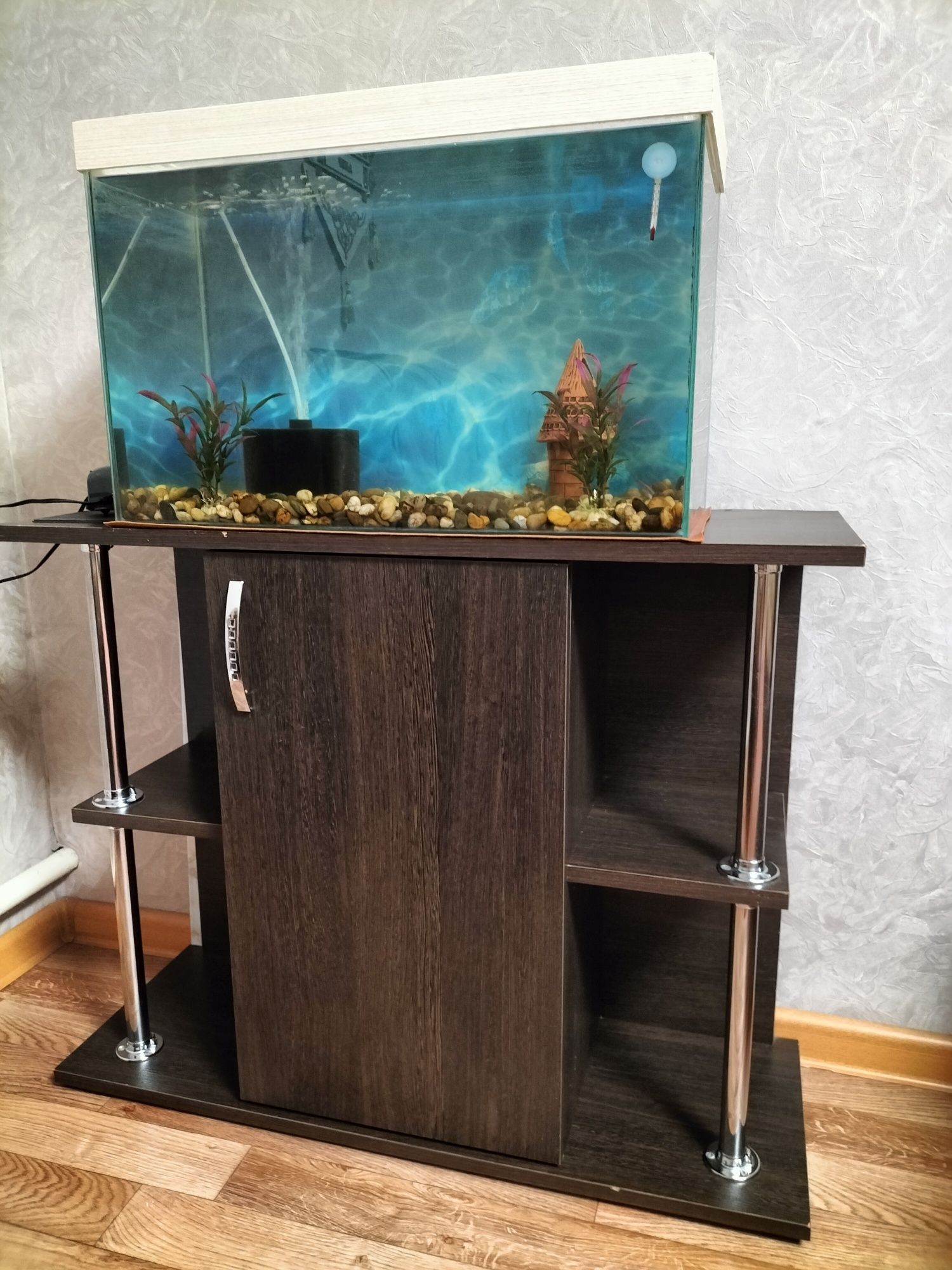 Аквариум с тумбой