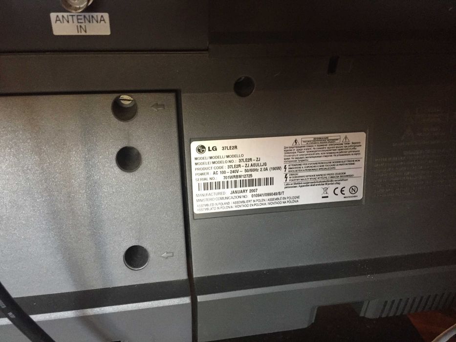 Телевизор 37" инча LG