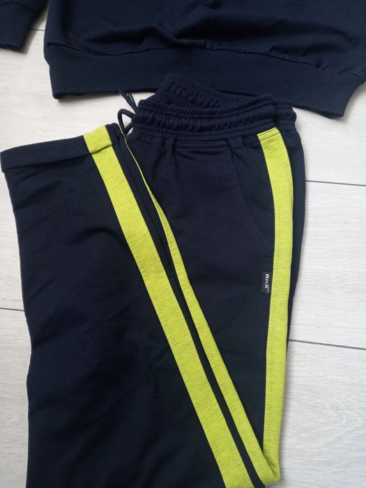 Дамски  спортен екип