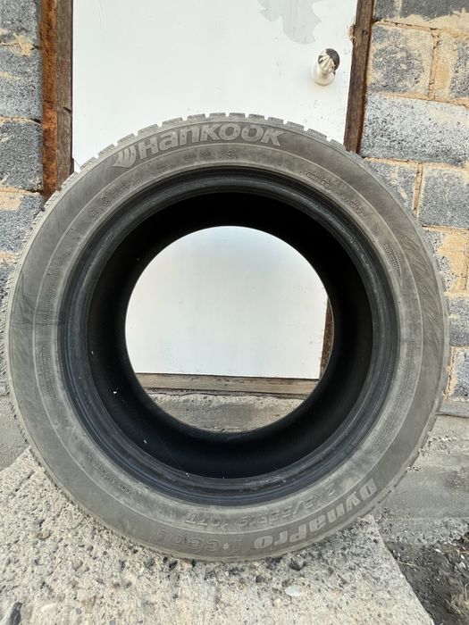Продам зимние шины в отличном состояние