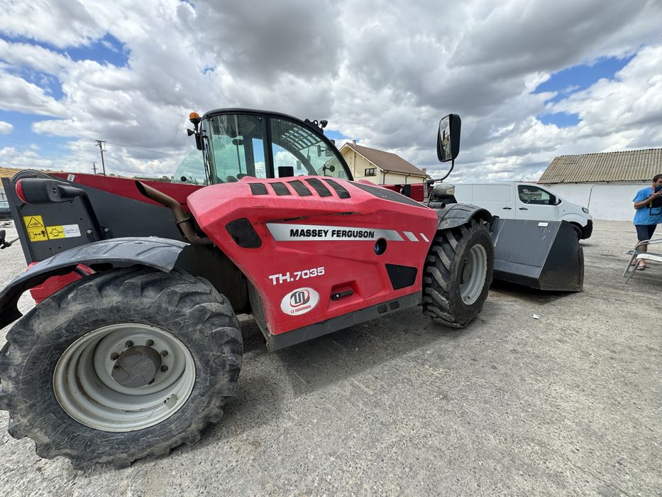 Diagnoza utilaje agricole tractor combina incarcator