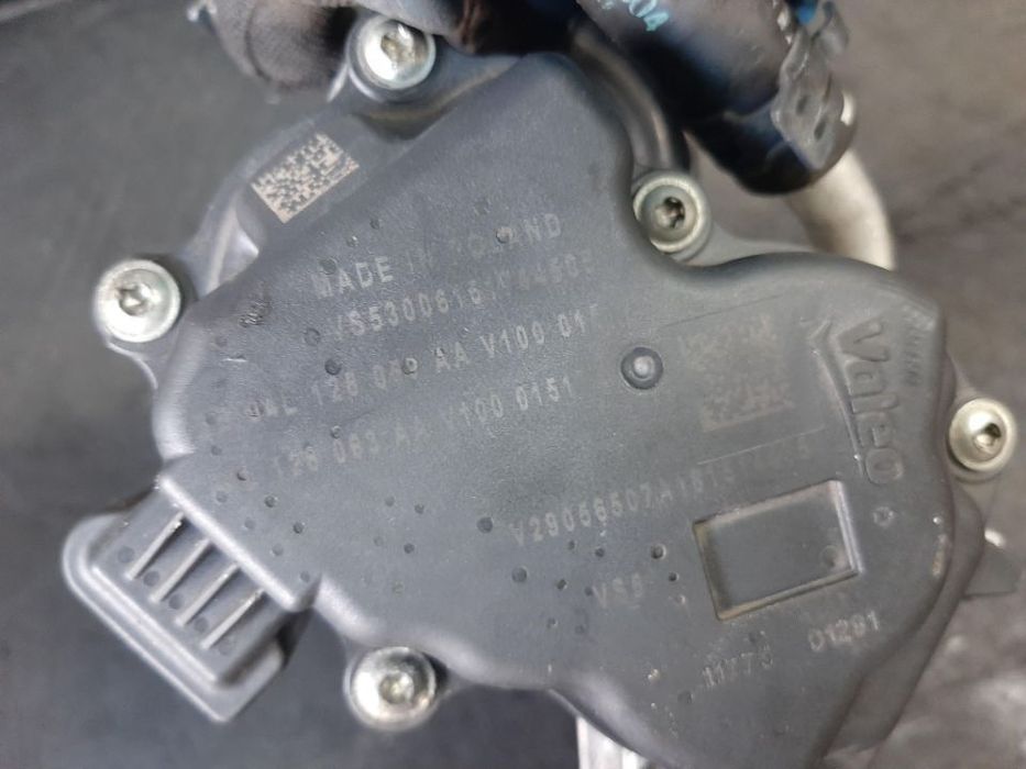 Clapeta acceleratie 2.0 tdi audi q3 8u 04l128637a