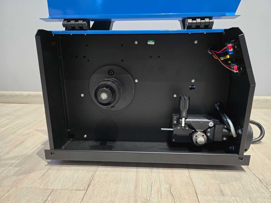 КОМЛЕКТ 250А Professional Телоподаващо с евробукса 4м с дисп  TACH МАХ