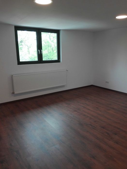 Apartament 4 camere de inchiriat, zona Sub Arini