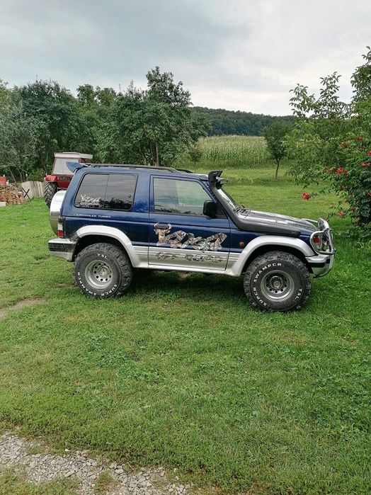 Mitsubishi Pajero 2.5 off road,An 2000