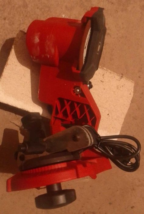 Електрическа пила Einhell за всички вериги на резачки за дърва