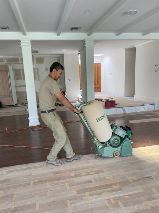 Шлефовка паркет ресторатция старих полов установка паркет