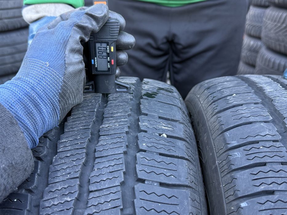 Димни бусови гуми 215/65/16С