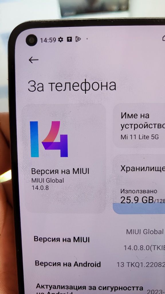 Xiaomi 11 lite 5G 128gb с три кейса и един стъклен протектор