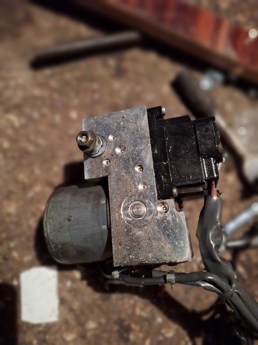 Нисан X-trail 2.5 безнин/газ