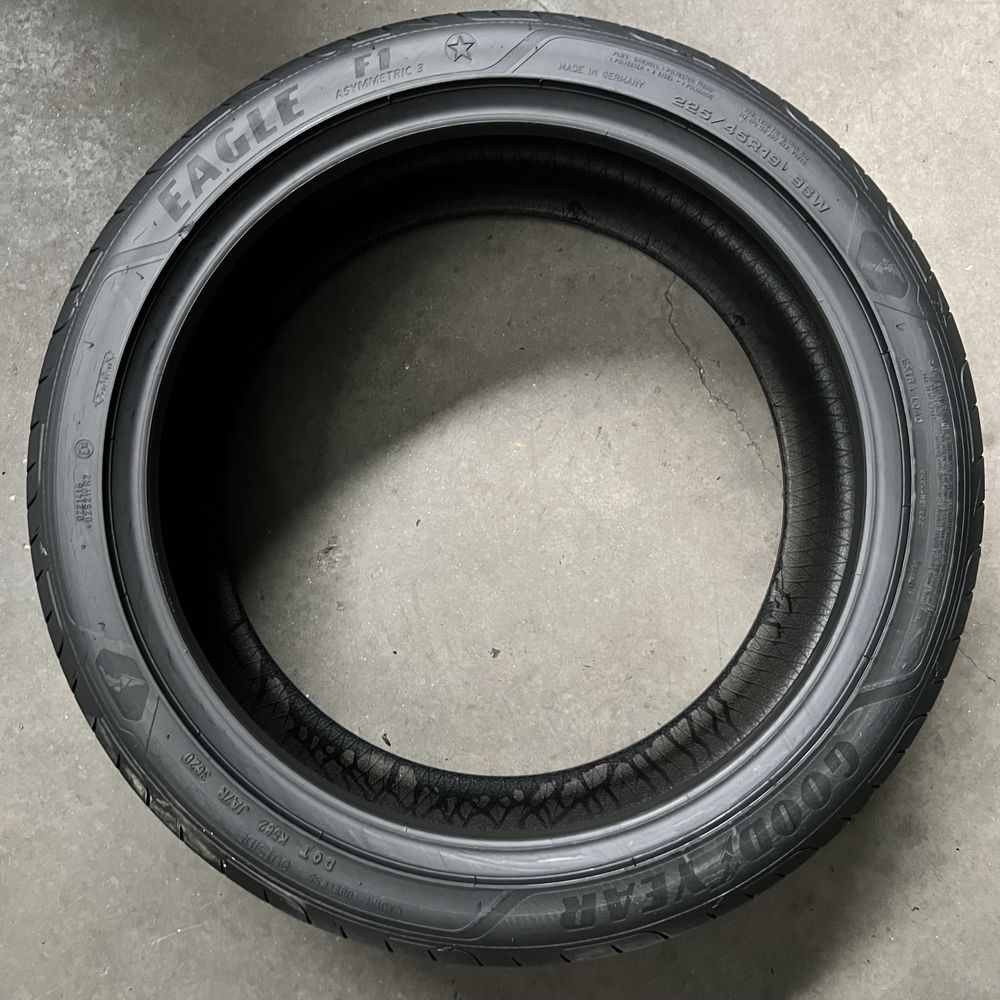 2 Anvelope vara 225 45 19 Goodyear - DOT 2020