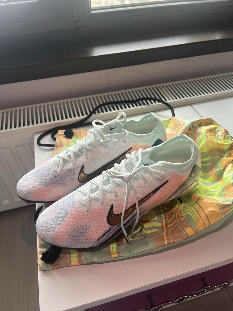 air zoom бутонки 41,5 номер нито веднъж не са използвани