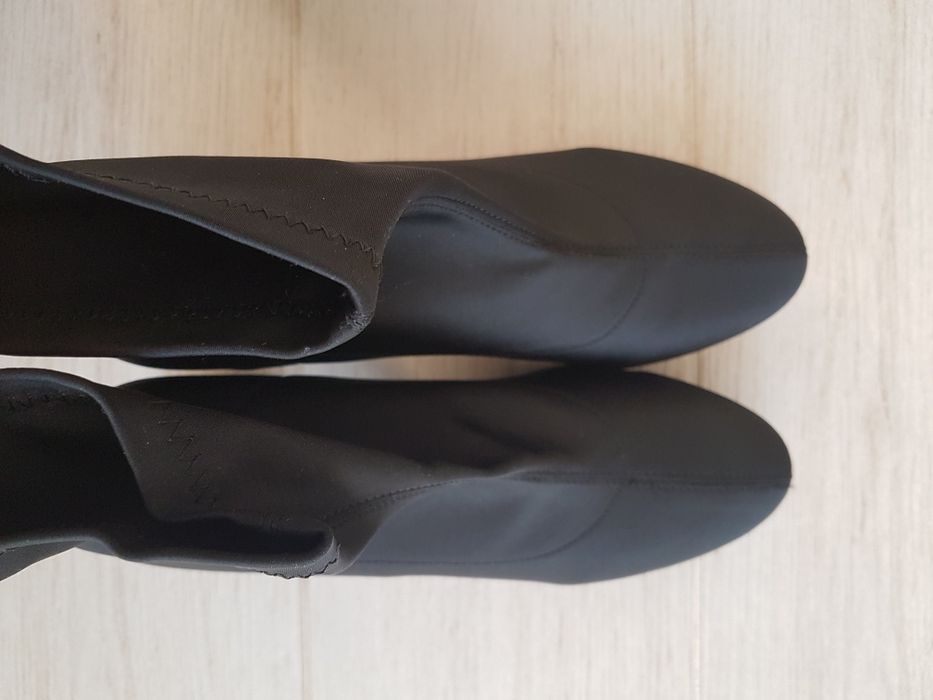 Боти от плат номер 37, нови