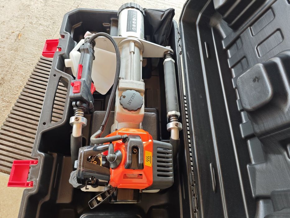 Batator stalpi hidraulic Fuxtec Germania FX-PR165