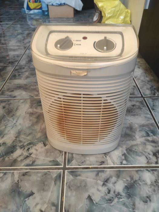 Aerotermă Rowenta termostatată, cu 2 trepte de căldură și o treapta pt