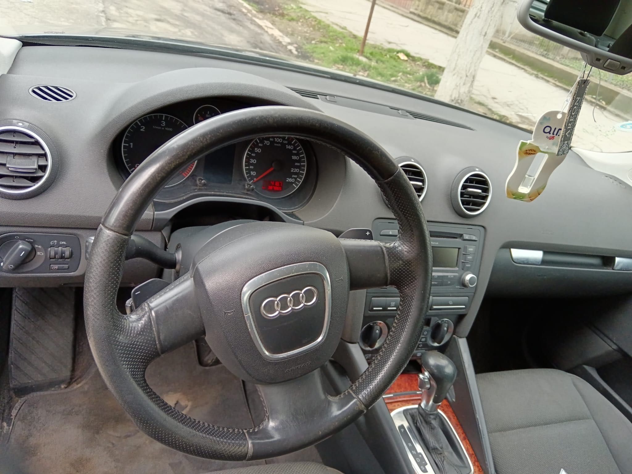 Proprietar , vând Audi A3,an 2008