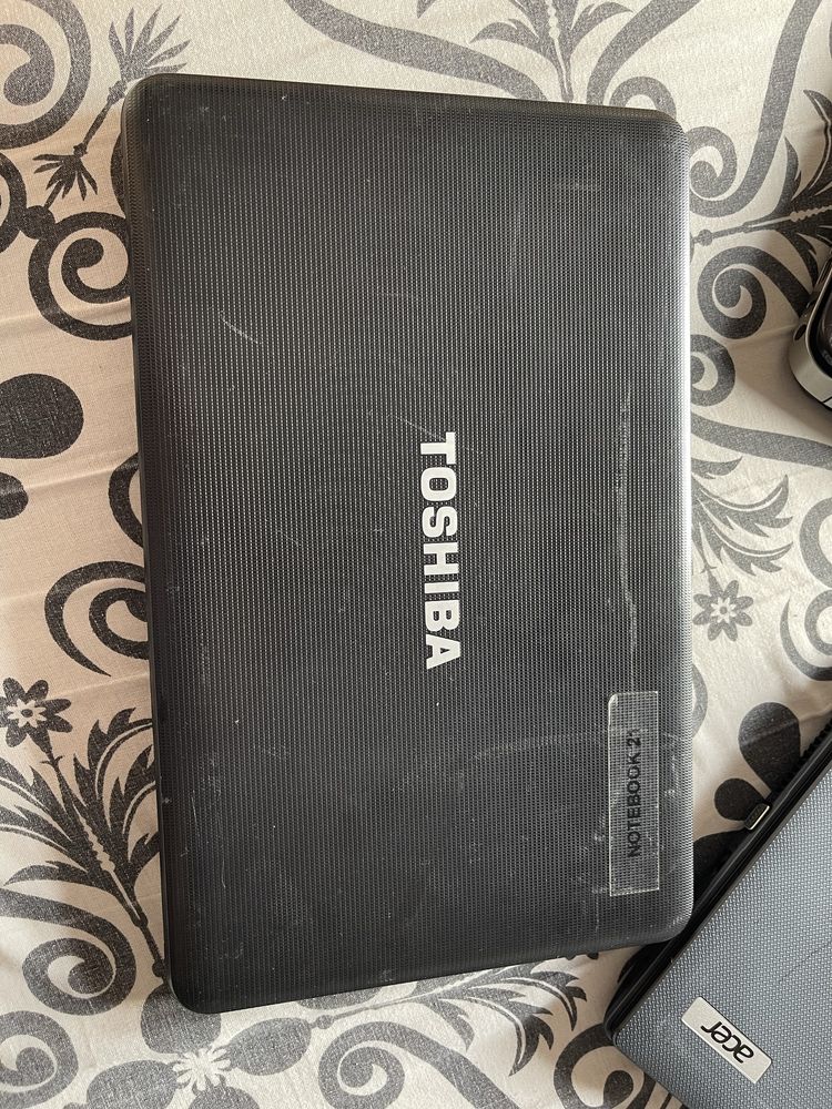 Laptop Toshiba i3 / SSD 128gb / 4GB