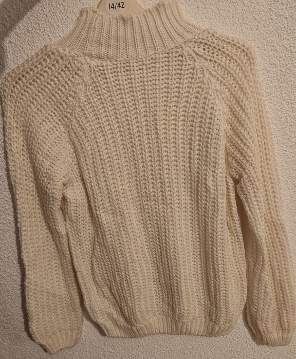 Pulover alb gros