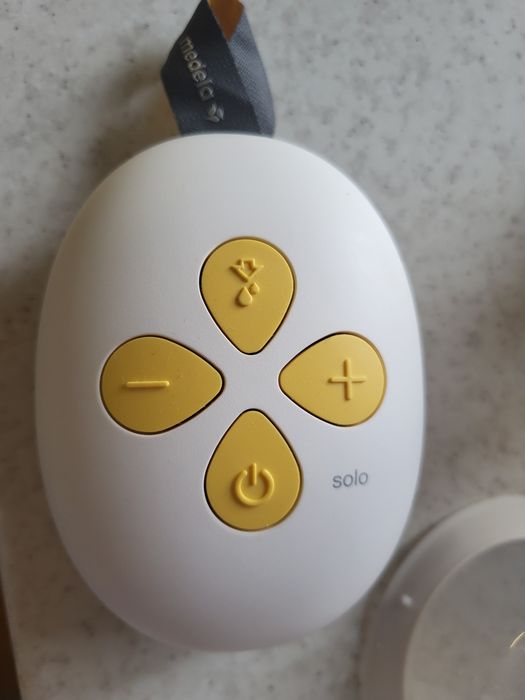 Vând pompă de sân electrică Medela