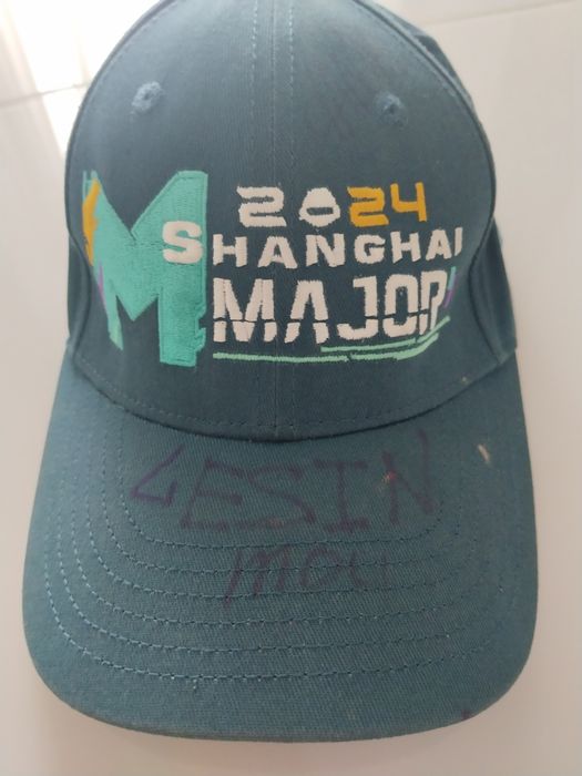 Кепка , шанхайского мажора , с подписями
