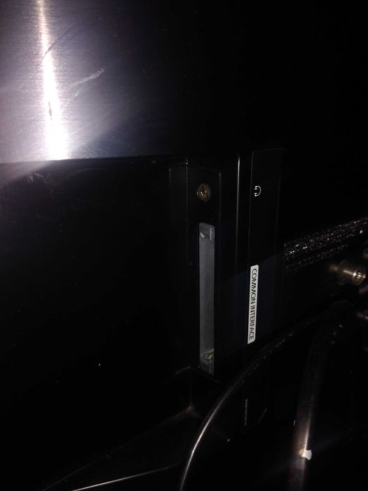 Продавам телевизор самсунг 22 инча