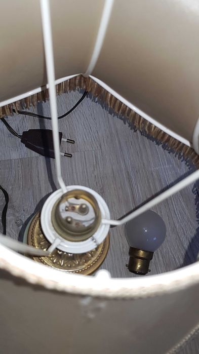 Старинна бронзова лампа